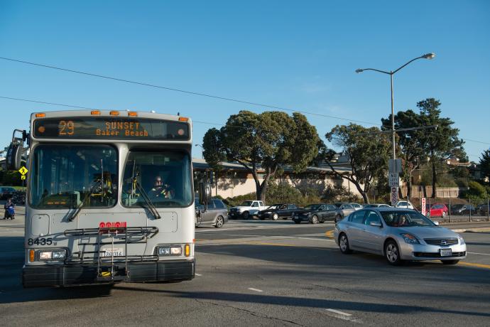 29 Sunset bus turning at an intersection