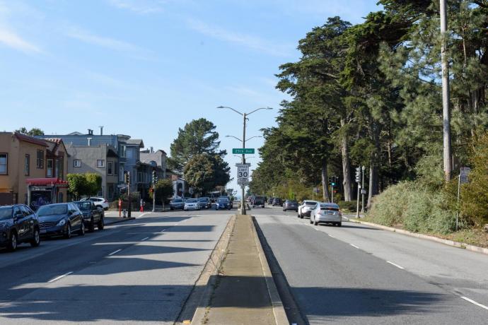 Lincoln Way at 25th Avenue looking west