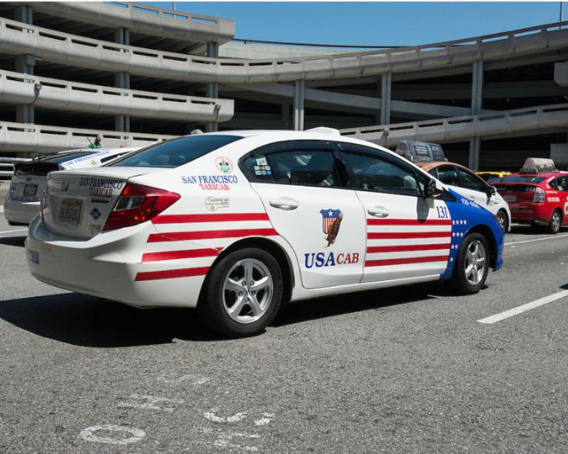 USA cab in red stripes, white and blue