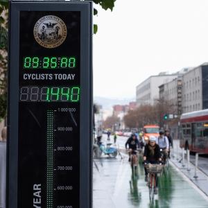 bike counter shows cyclists