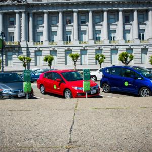 Image of vehicles in front of City Hall