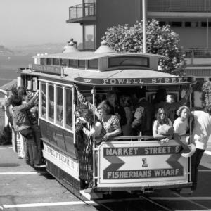 cable car 1 on hyde street