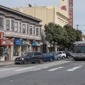 Bus traveling down Geary