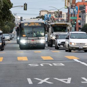 Photo of the 38 Geary bus crossing 9th Avenue