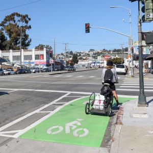 Bicyclist at Bayshore and Oakdale 